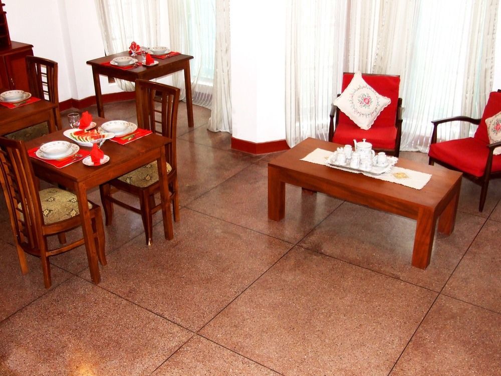 Tree Breeze Inn Kandy Exterior photo