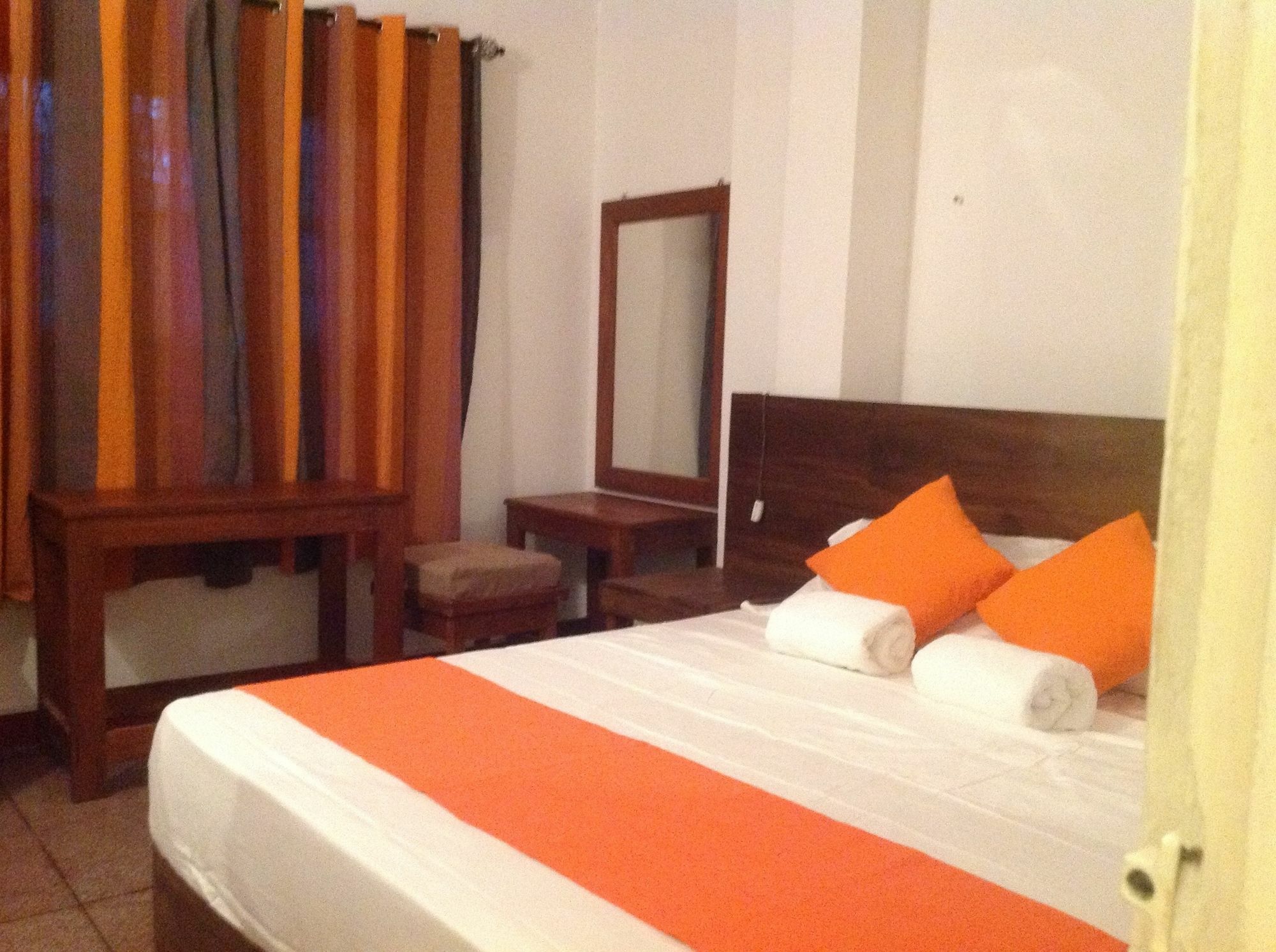 Tree Breeze Inn Kandy Exterior photo