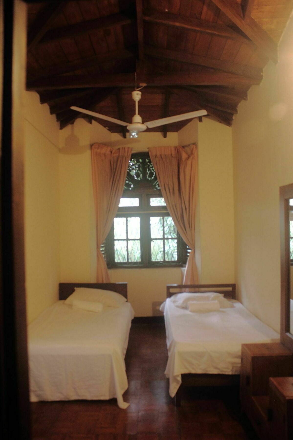 Tree Breeze Inn Kandy Exterior photo